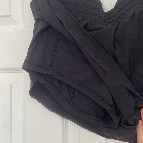 Lululemon running short - Picture 4 of 4